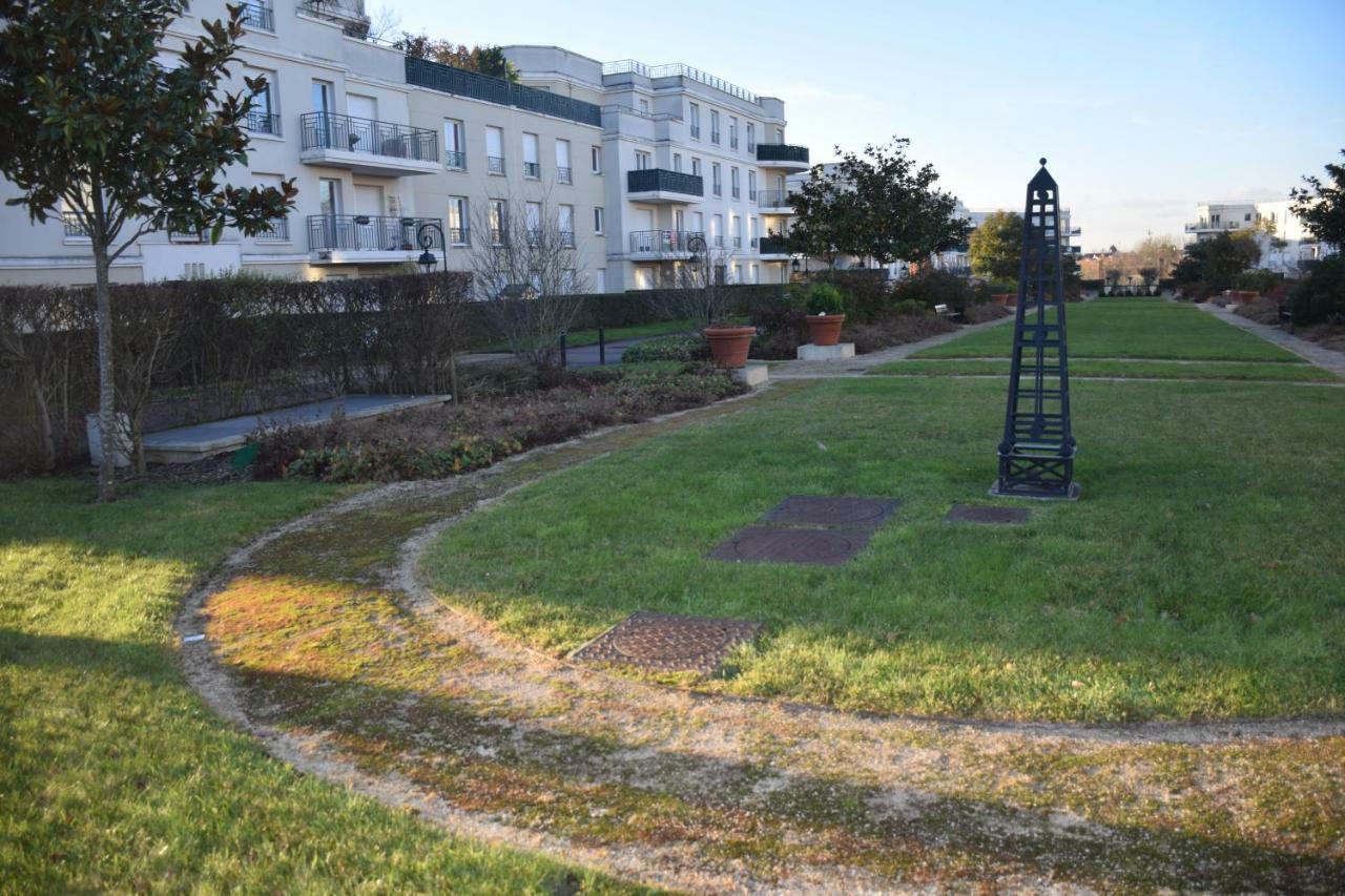 Appartement Avec Rez De Jardin A Disneyland مونتِفرا المظهر الخارجي الصورة